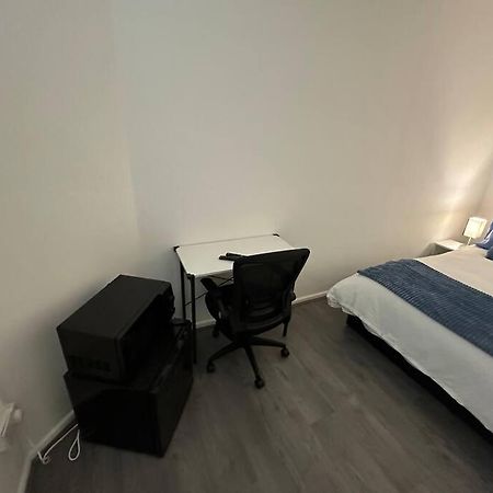 Small Cozy Private Bedroom Zone1 London Luaran gambar