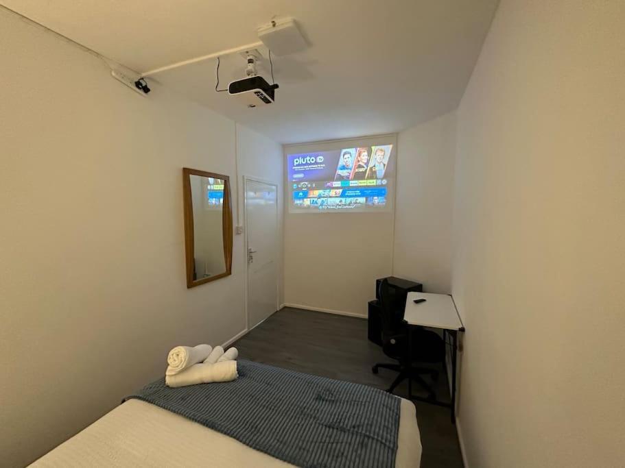 Small Cozy Private Bedroom Zone1 London Luaran gambar